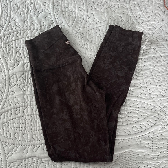 Lululemon aligns multi coal pattern - Picture 1 of 5